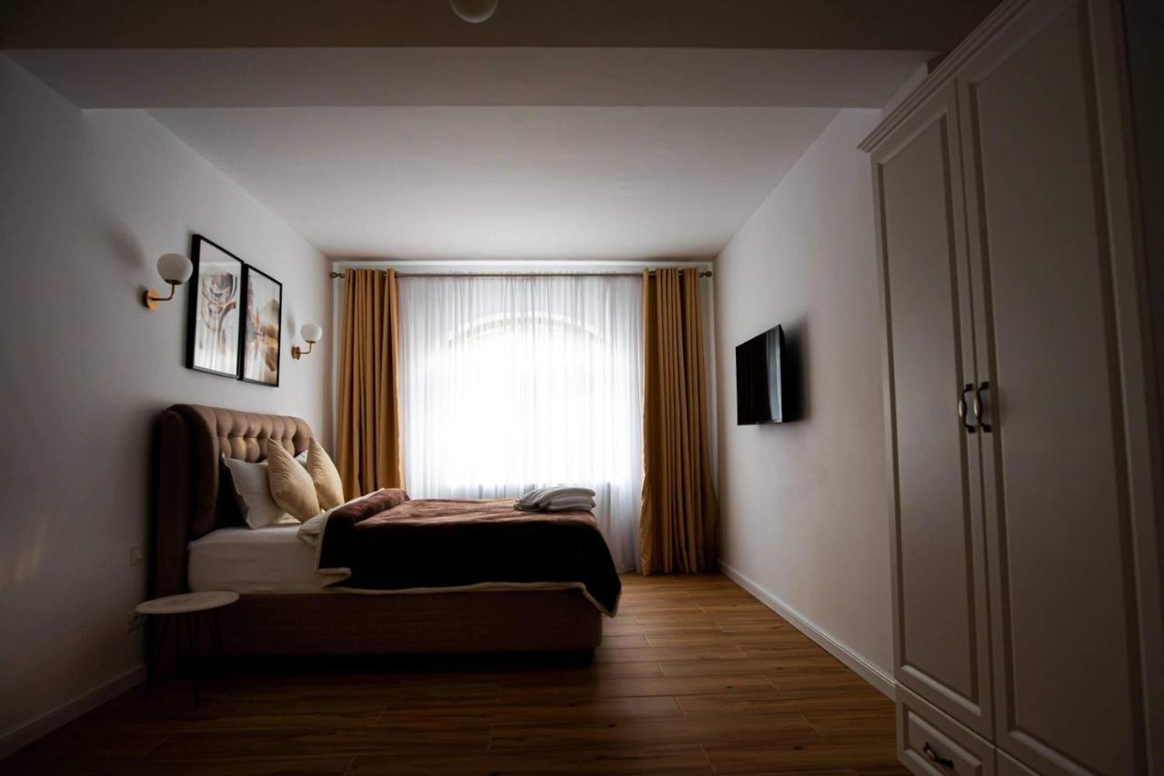 Holiday Home In Sinaia Bagian luar foto