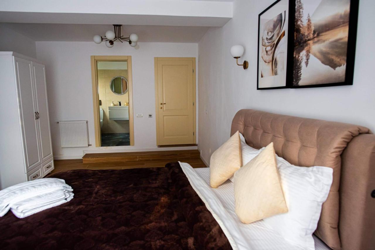 Holiday Home In Sinaia Bagian luar foto